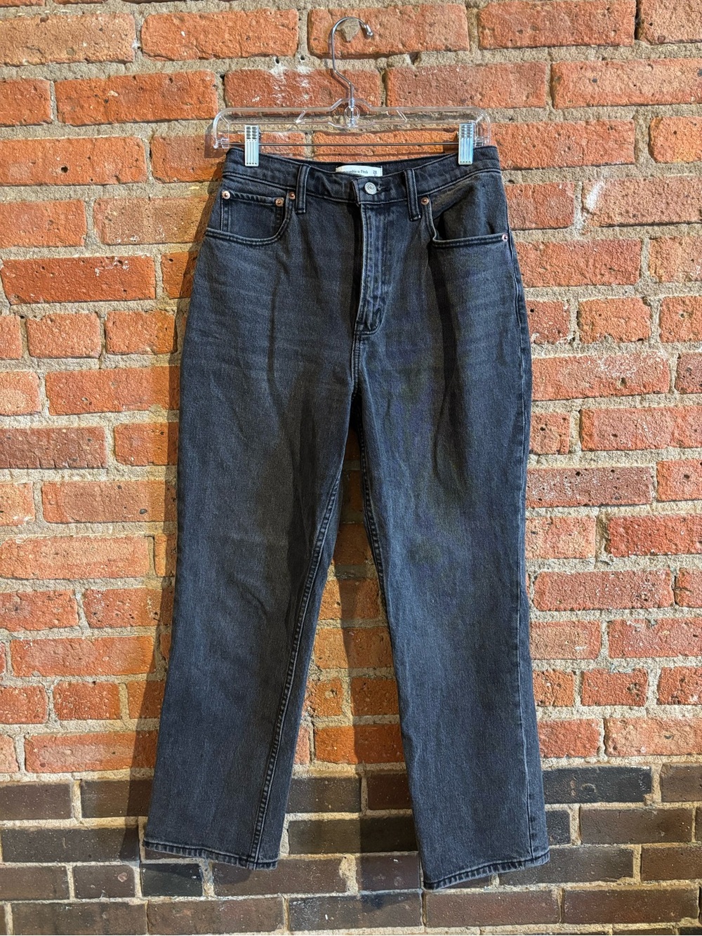 A&F Curve Love 90’s Straight Ultra High Rise Black Jean